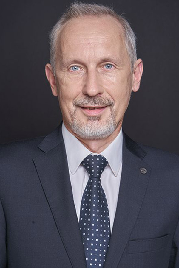 АЛЕКСАНДР ВАСИЛЬЕВ